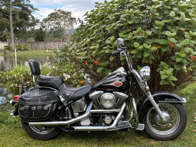 Harley Davidson - Softail Heritage Classic Carburada 