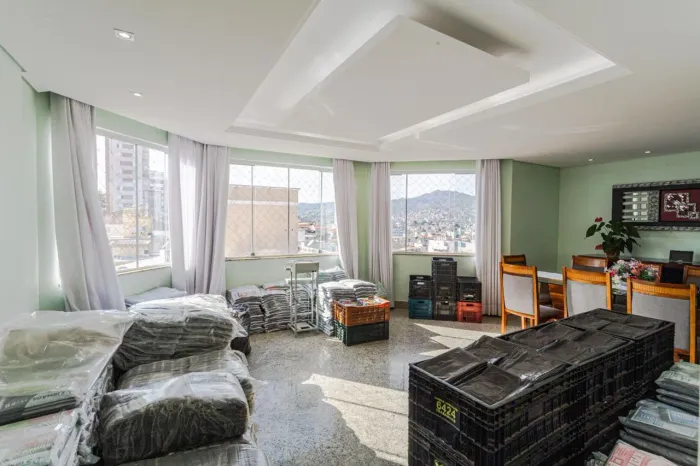 Apartamento à Venda - Sagrada Família, 4 Quartos, 340 m2