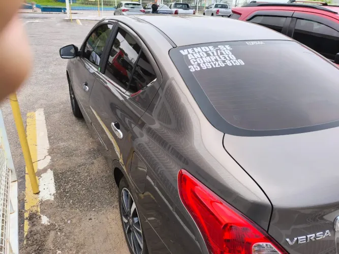 Nissan Versa SL 1.6 16V Flexstart 4P Aut. 2018