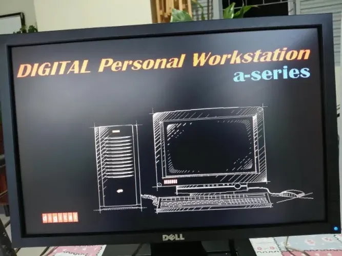 Servidor Alpha DEC Digital Personal Workstation 433au (Série Miata)