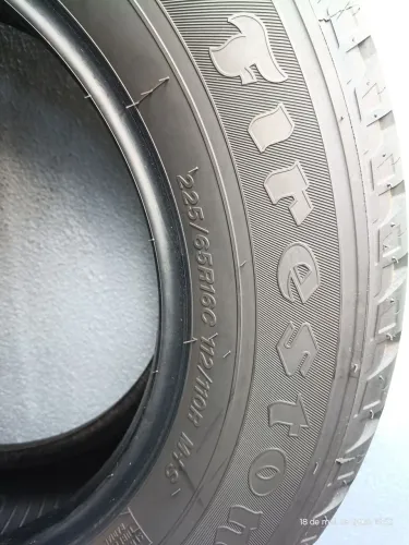 2 pneus Firestone em excelente estado para van master 