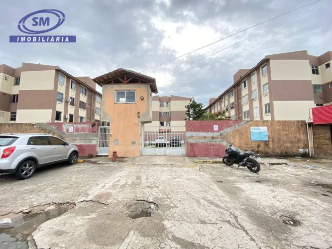 Apartamento com 2 dormitórios para alugar, 60 m² por R$ 1.465,42/mês - Maraponga - Fortale