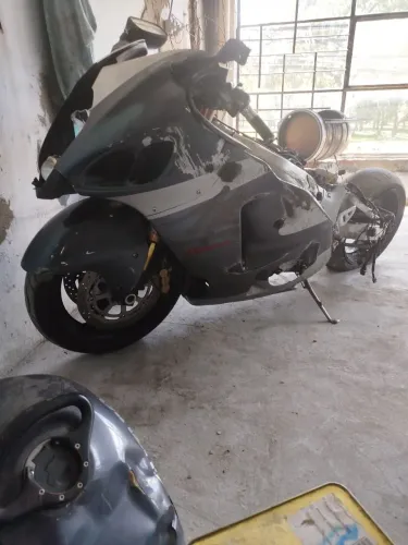 Hayabusa 1300 batida