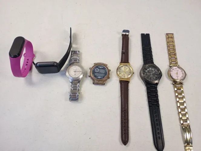 Relógios para Peças - Pulseiras, Máquinas e Carcaças