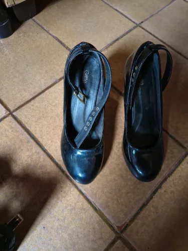 Sapato boneca preto número 36