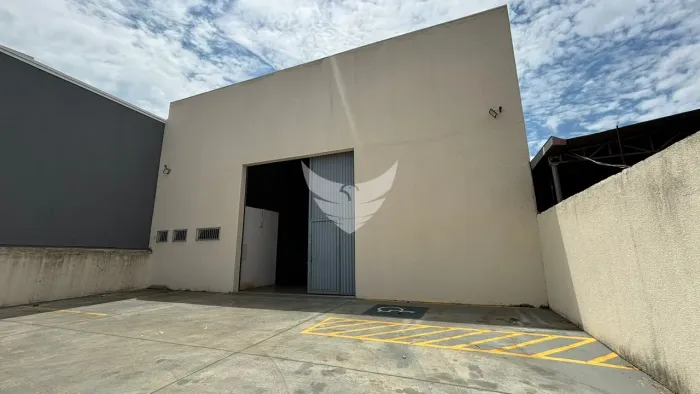 Galpão no Bairro Igarapé com 379m²