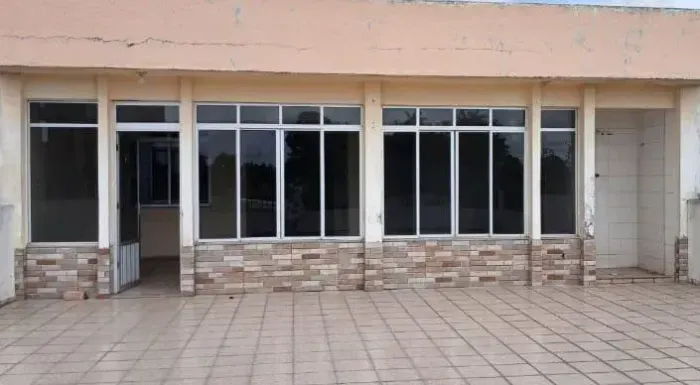 Alugo Excelente casa Cláudio Sanders