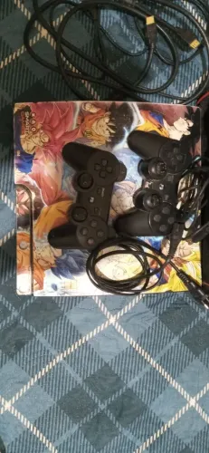 PS3 COMPLETO COM DEFEITO, 3 CONTROLES CABOS COMPLETOS BOLSA
