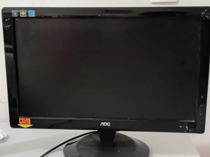 Monitor AOC 18.5" (Modelo e936Swa) - Para Peças / Desmonte