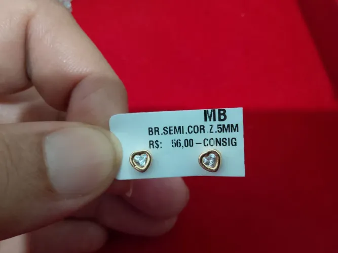 Conjunto de brincos banhado a ouro