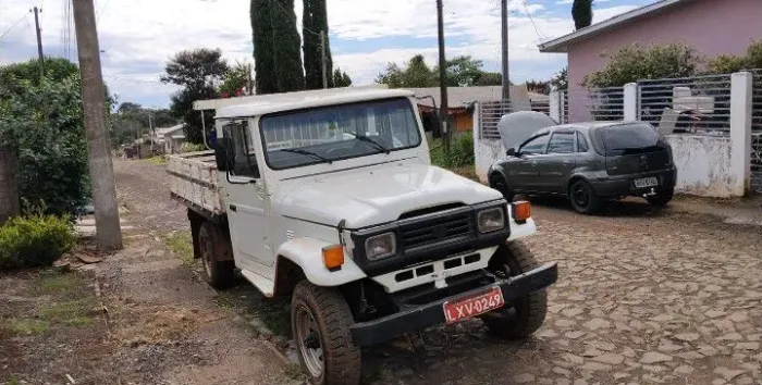 Toyota Band.Jipe Capota de Lona Diesel 1995