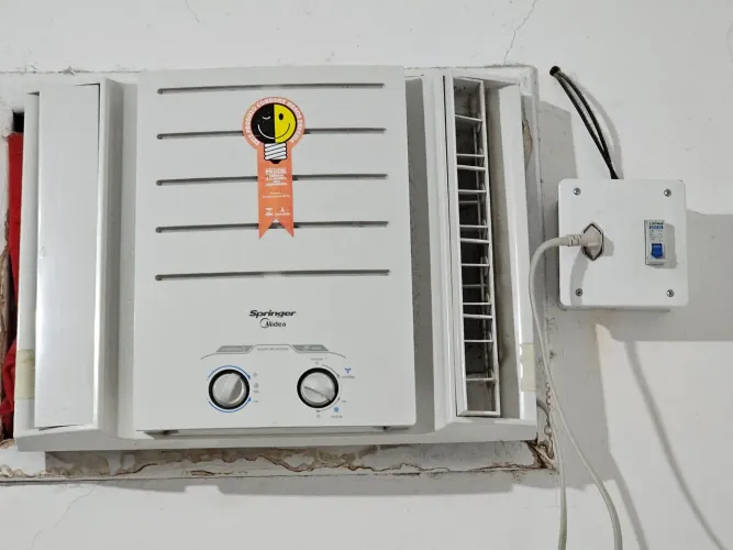 Ar-condicionado de janela (Springer Midea) 110v