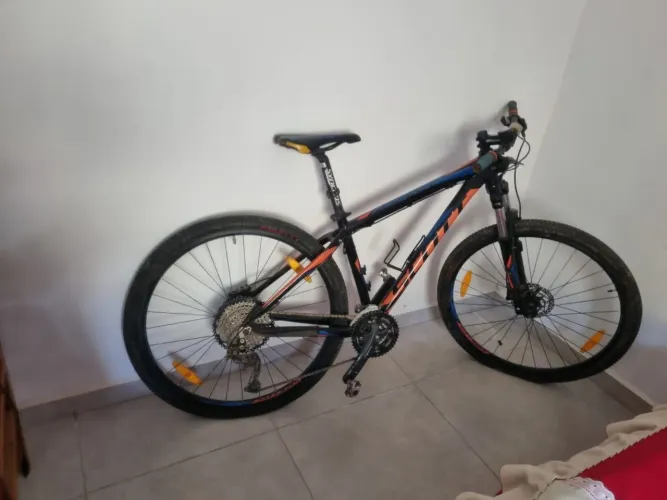 Bicicleta Scott 940 muito nova em ótima conservação 