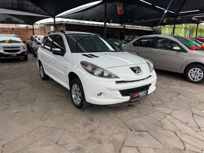 Peugeot 207 SW XR Sport 1.4 Flex 8V 5P 2010