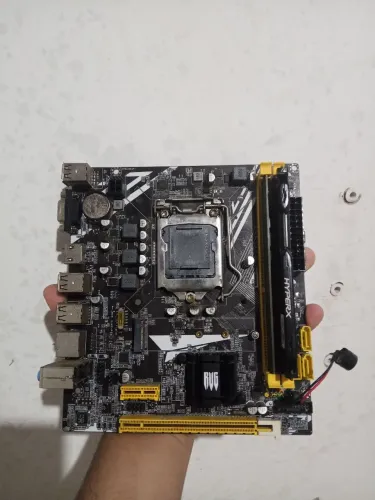 Placa mãe h61+2 pentes de memória