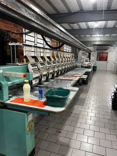 Máquina de bordar 12 cabeças com lantejoula tajima