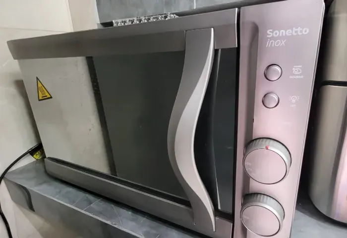 Forno elétrico grande