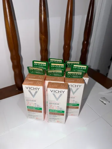 10x Unidades. Protetor Solar Vichy 4.0 LACRADOS
