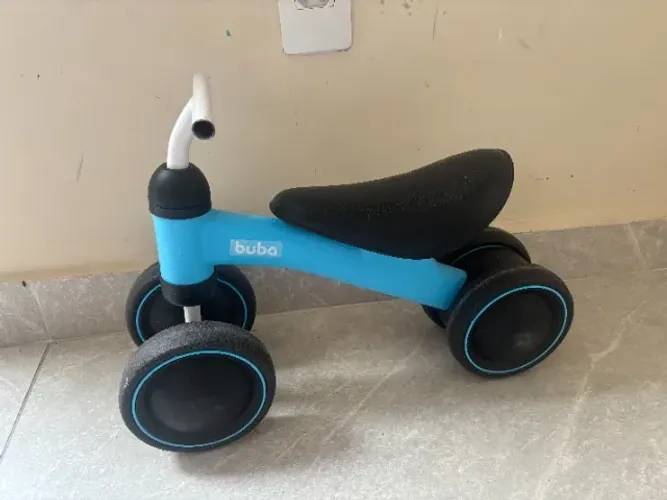 Bicicleta De Equilíbrio 4 Rodas Azul - Buba