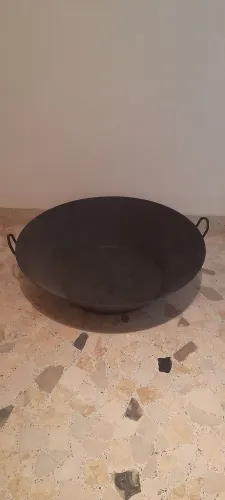 Lareira de FERRO ,   82 cm de boca X 50 cm de fundo e 22 cm de altura 