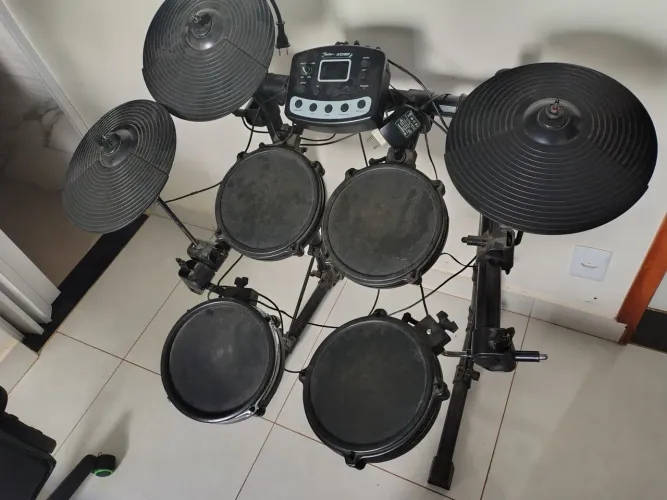 Bateria eletrônica shelter std82