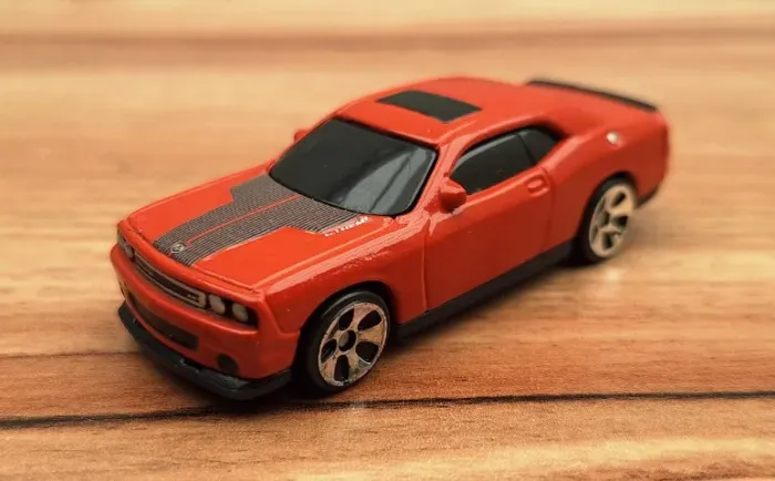 Maisto 2008 Dodge Challenger SRT8 - Fresh Metal Series (Loose)