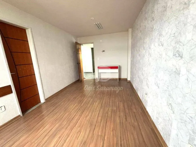 Sala Comercial na Rua Alfredo Backer