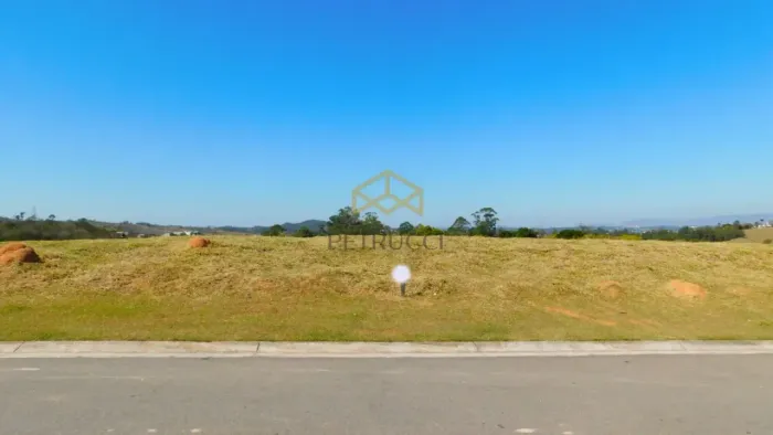 TERRENO À VENDA NO CONDOMÍNIO CAMPO DE TOSCANA - VINHEDO/SP.