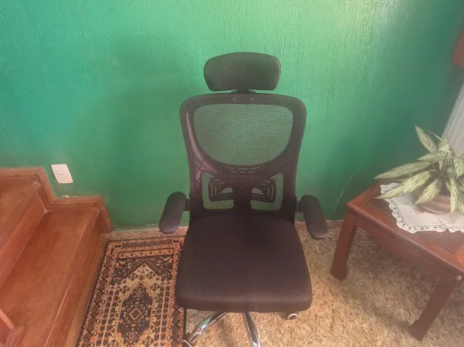 Cadeira de Escritório Ergonômica Mesh Nova - Encosto Alto e Ajustes