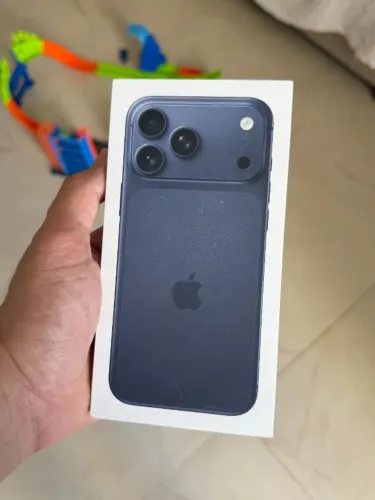 iPhone 17 Pro Max 256GB Azul-profundo - LACRADO, Novo