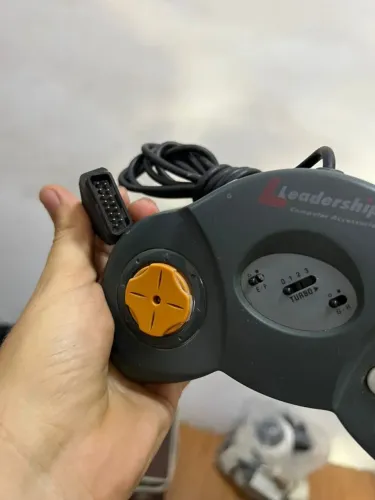Manete para PC antiga