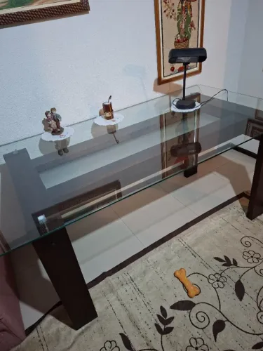 Mesa de jantar tampa de vidro.