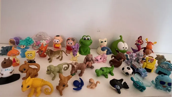 Coleção 40 miniaturas Kinder Ovo