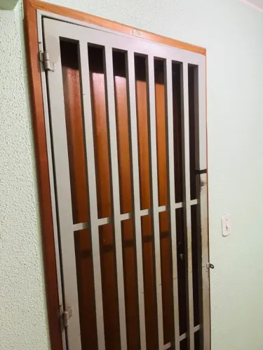 Alugo apartamento de 2 quartos no Riacho Fundo 1