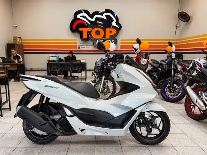 Honda PCX 160 2023 | Apenas 6 mil KM | ABS + Chave Presencial.