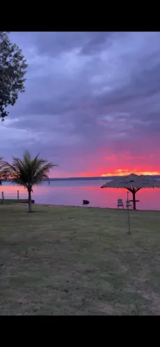CHÁCARA À VENDA NA BEIRA DO LAGO