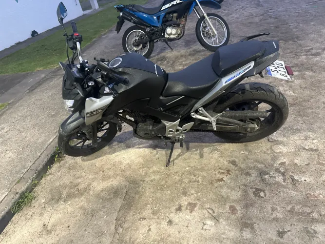 Cb 300 f