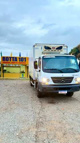 Mercedes Benz Acello 1016 ano 2020 / M.Benz / Báu refrigerado