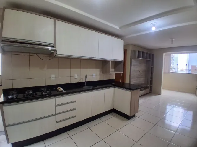 ALUGA-SE APARTAMENTO na AV. TOLEDO SEMI-MOBILIADO.