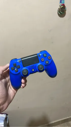 Vendo ps4 slim 1tb muito novoo