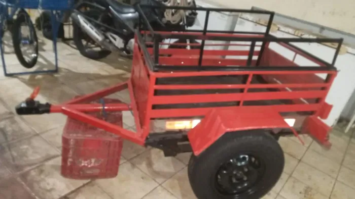 Vendo carrocinha p moto