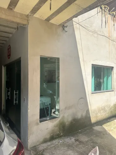 Vende-se casa 