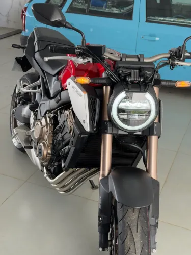 Honda CB 650r  Sem Detalhe Baixa km