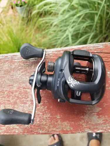 Carretilha Daiwa Tatula 200HS L