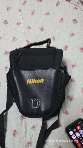 Nikon D3200 pouco usada