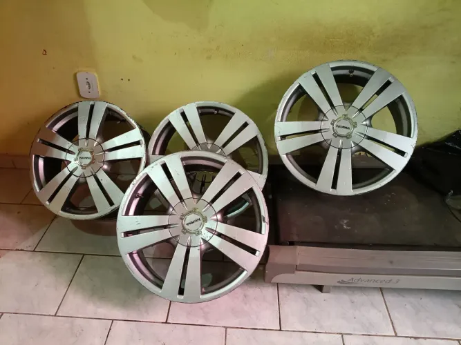 Rodas 17 Furacão universal 