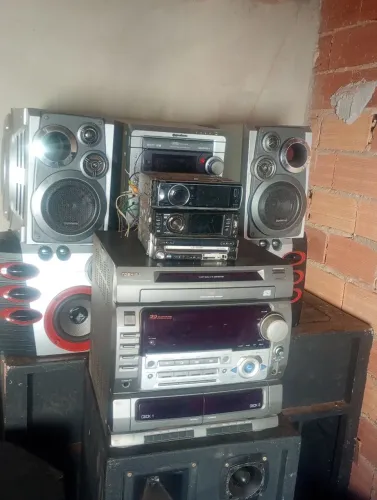 Vendo se todas micro system somente quem tiver interesse dispensas curioso