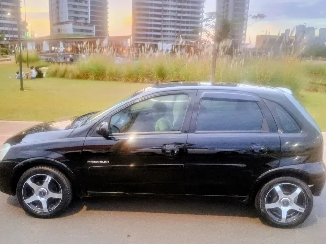 Chevrolet Corsa Hat. Premium 1.4 8V Econoflex 5P 2010