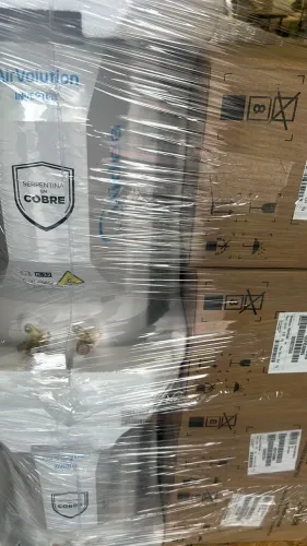 Máquina de ar condicionado 9.000 BTUs inverter nova completa