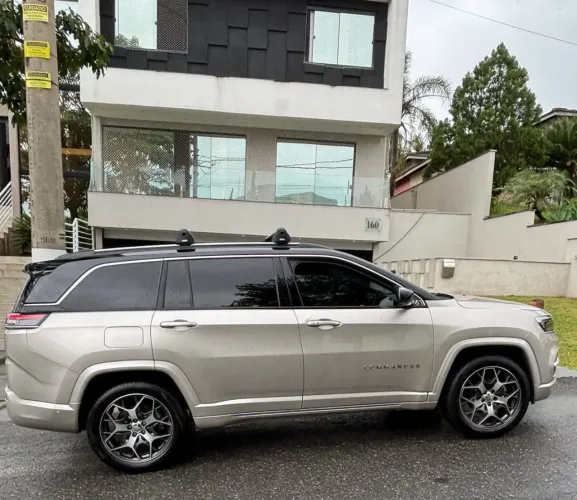 Jeep Commander Overland T270 1.3 TB Flex AUT 2025